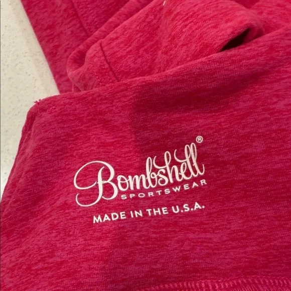 Bombshell Sportswear                                  Wave Wire bra + leggings 💗 - Picture 9 of 10